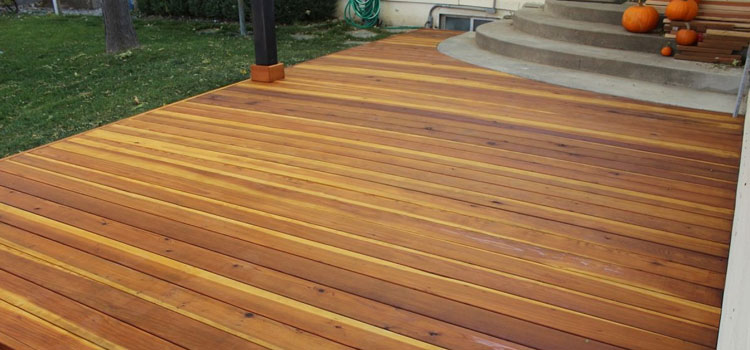 Smooth Redwood Decking in La Mirada, CA